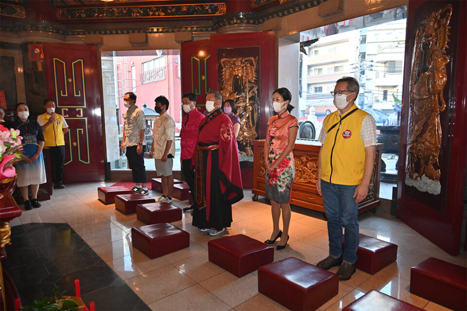 横浜中華街の中秋節神事