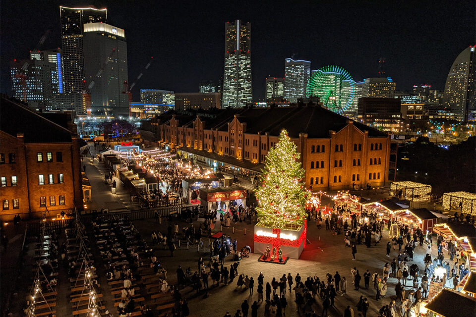 『Christmas Market in 横浜赤レンガ倉庫』の夜景