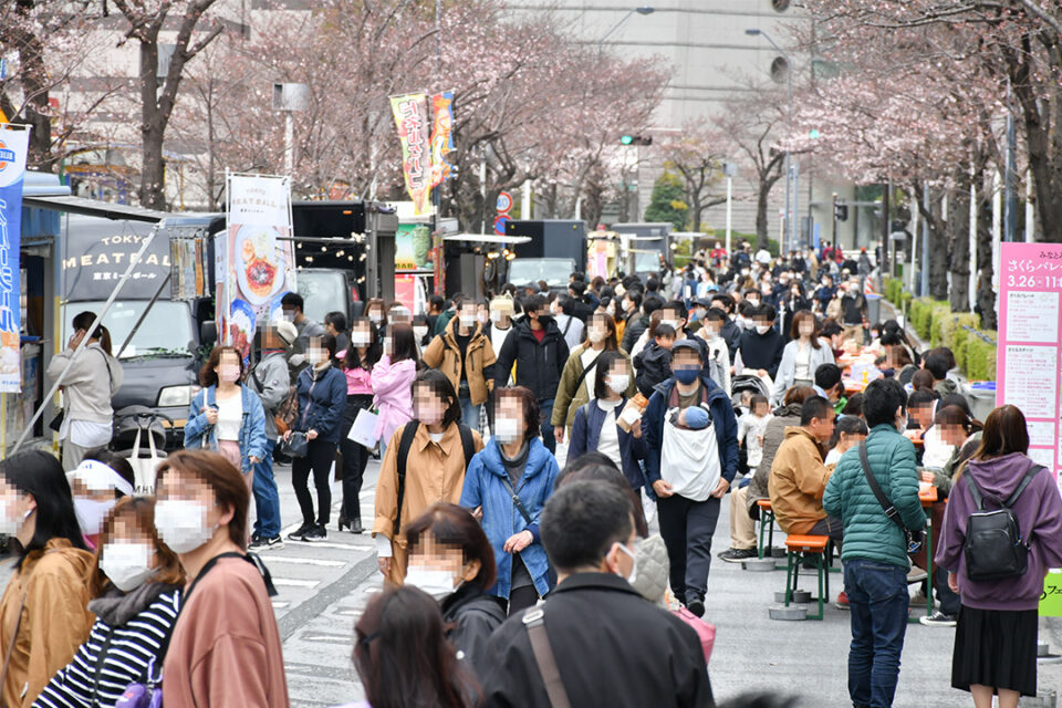 過去のグルメストリートの様子